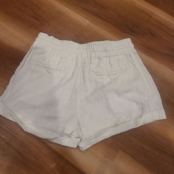 White linen blend shorts, Small - Picture 5 of 5
